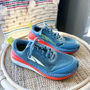 Altra Paradigm 5 Grey Coral Road-Running Sneakers Women’s Size 7.5